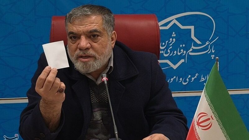 افزایش روزانه دلار چگونه فشار معیشتی را بر دوش خانوارهای ایرانی سنگین‌تر می‌کند؟