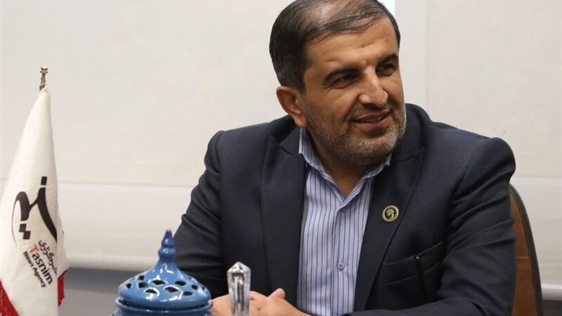 ورزش صبحگاهی در سرمای همدان به حسینیه امام منتقل شد؛ راز پایداری ورزشکاران چیست؟