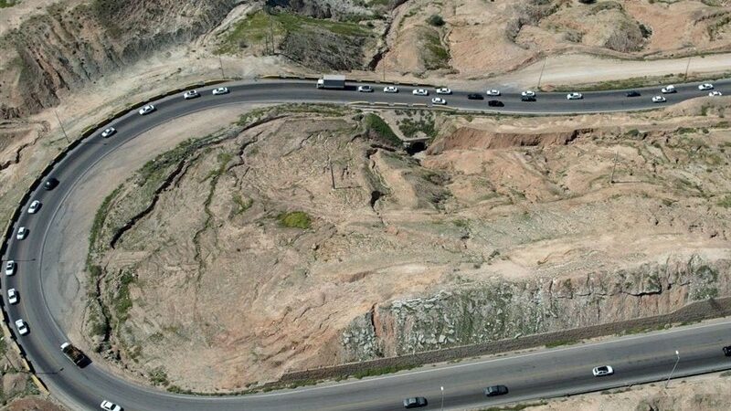 شتاب خیره‌کننده در اجرای پروژه‌های جاده‌ای و ریلی یزد؛ ۳۲۰ کیلومتر بزرگراه در دست ساخت!