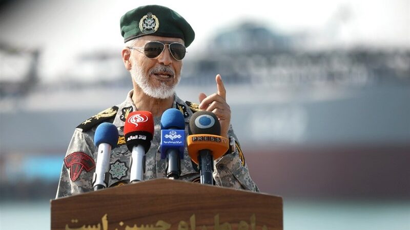 دریادار سیاری: ناوشکن جماران؛ نماد بی‌بدیل خودکفایی نظامی ایران