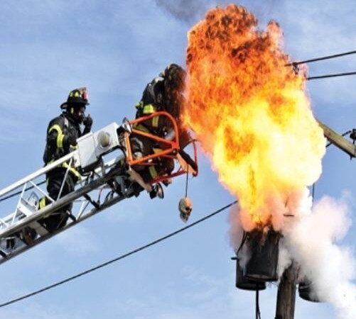 انفجار مهیب ترانسفورماتورها در نتانیا؛ خاموشی وحشتناک که شهر را فلج کرد!