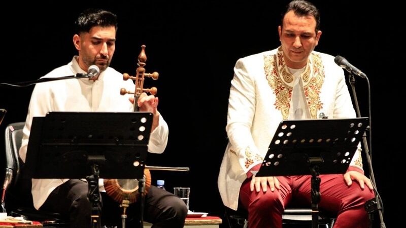 گروه قمر با نوای نی‌داوود و تجویدی به تالار وحدت بازمی‌گردد!