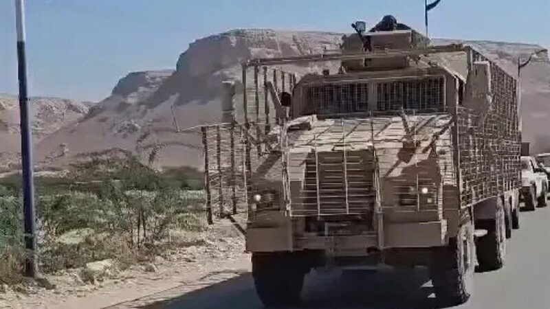 تداوم بحران میان مزدوران در حضرموت؛ حمله هوایی عربستان به بندر مکلا