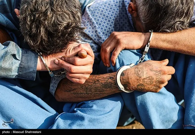 دستگیری باند سرقت تجهیزات دکل‌های مخابراتی در شمس‌آباد؛ پلیس چگونه موفق شد؟