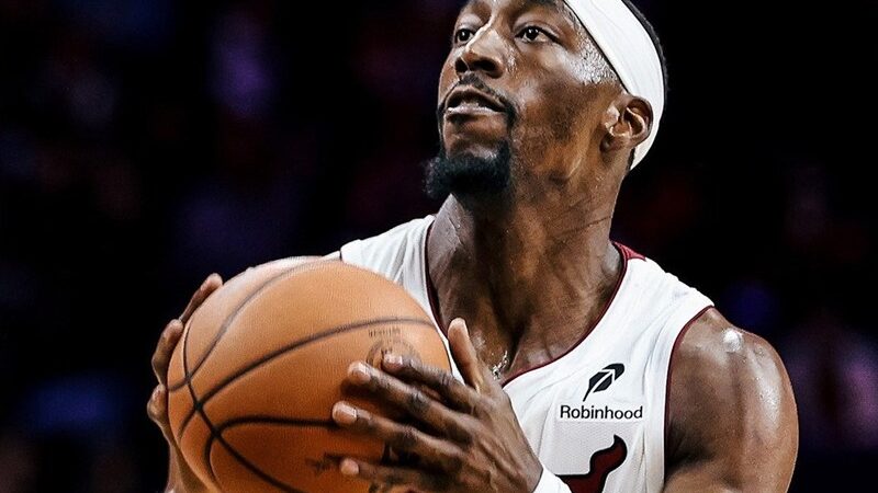 وقتی تماس مادر، نشست خبری ستاره NBA را متوقف کرد؛ واکنشی که همه را شوکه کرد!