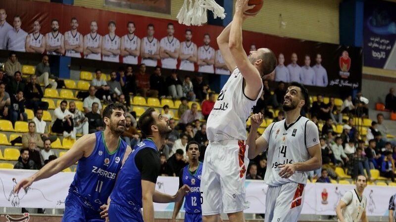 پیروزی نفس‌گیر گلنور اصفهان مقابل طبیعت اسلامشهر در سوپرلیگ بسکتبال!