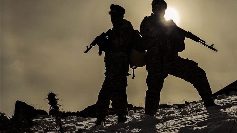 آمادگی در اوج؛ مانور عملیاتی یگان فاتحین تبریز در دامنه‌های سهند+تصویر