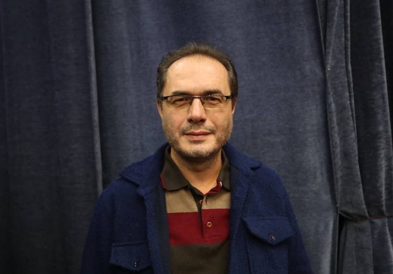 چرا موبایل کودکان را از دنیای جادویی تئاتر دور می‌کند؟