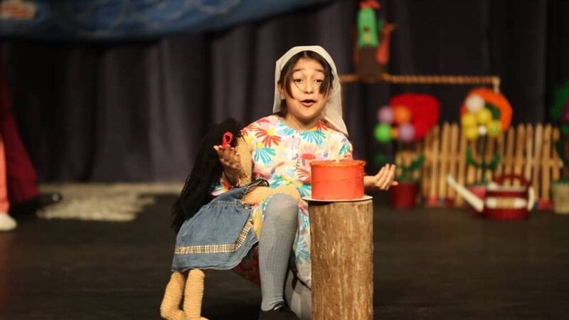 تئاتر چگونه زندگی کودکان را زیر و رو می‌کند؟ تجربه مهنا ۹ ساله در جشنواره همدان