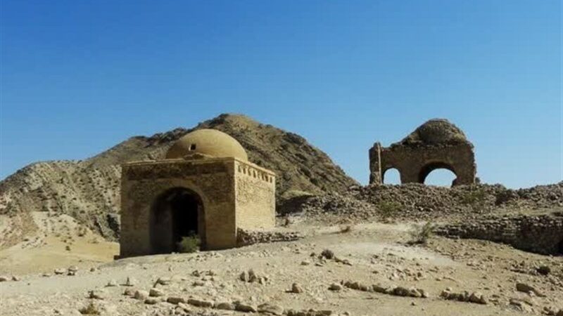 کاروانسرای تاریخی کنار سیاه فیروزآباد توسط میراث فرهنگی تملک می‌شود