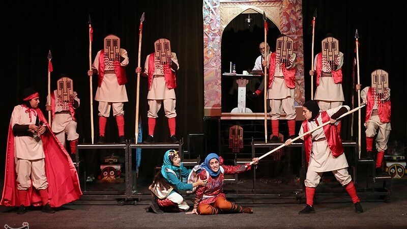 13 نمایش صحنه‌ای و خیابانی در چهارمین روز از جشنواره تئاتر کودک و نوجوان همدان