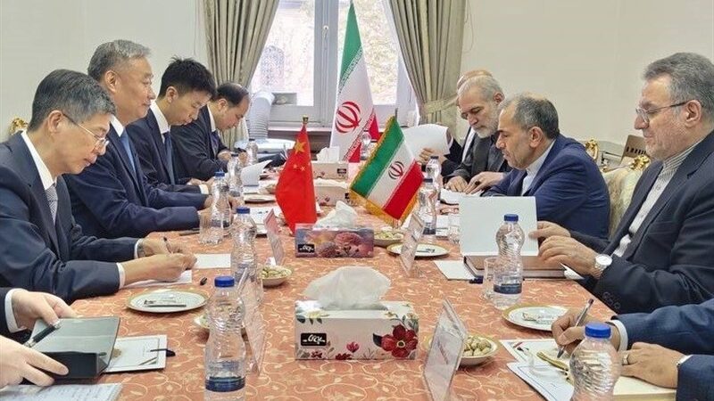 تأکید تخت‌روانچی بر آمادگی ایران برای تعمیق روابط با چین
