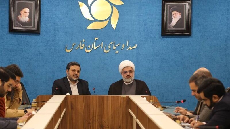 استان فارس قطب قرآنی کشور است