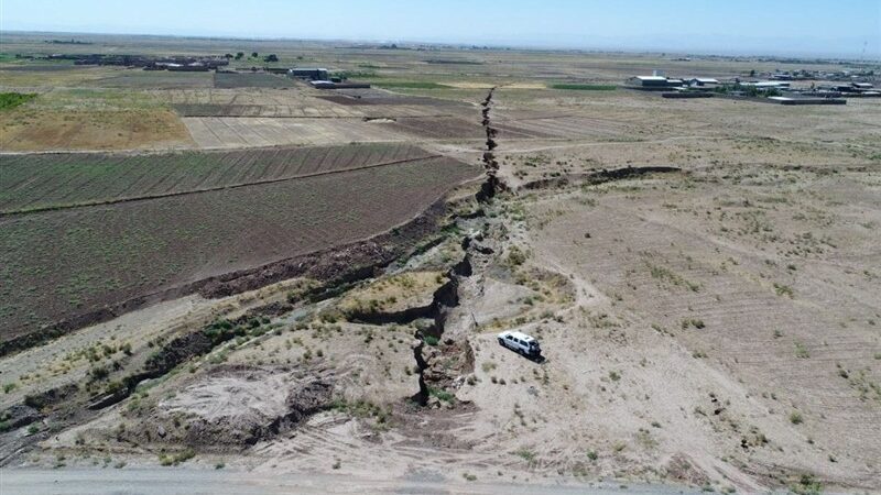 شتاب فرونشست در مشهد به صدا درآمد / 17 دشت خراسان رضوی درگیر فرونشست