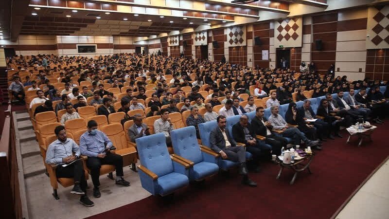 صنعت کشور به به تکنسین‌های متخصص دانشگاهی نیاز دارد+تصویر