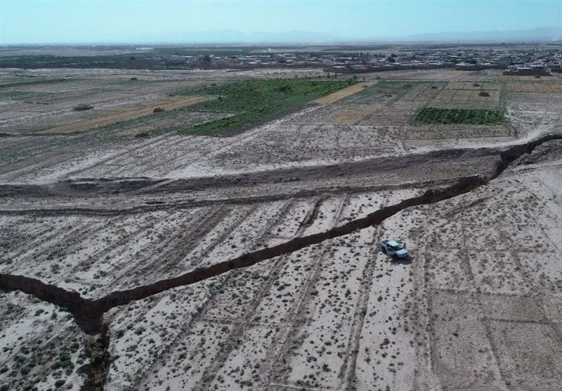 فرونشست زمین در خراسان رضوی؛ تهدید خاموشی که امنیت غذایی را به خطر انداخته است!