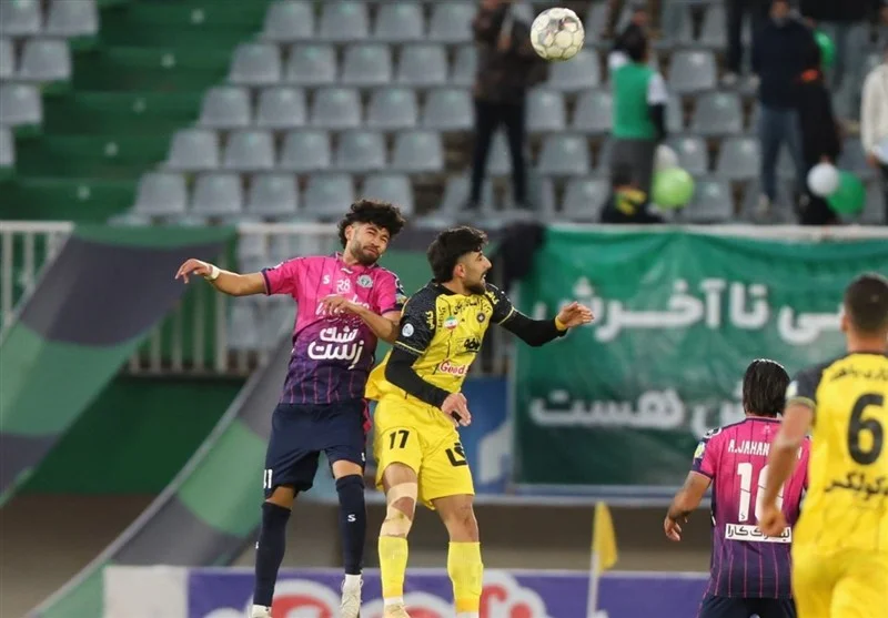صعود دوباره سپاهان به صدر جدول با برتری مقابل آلومینیوم/ بُرد دلچسب چادرملو در خانه فجر سپاسی