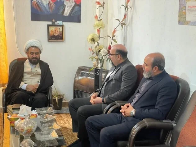 کمک 39 میلیارد تومانی خیرین فارس به حساب 100 امام - وب‌گردی