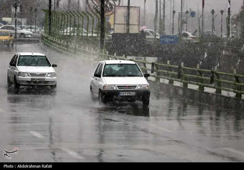 کرمان در برابر باران‌های زمستانی؛ محورهای اصلی کاملاً باز و ایمن ماندند!