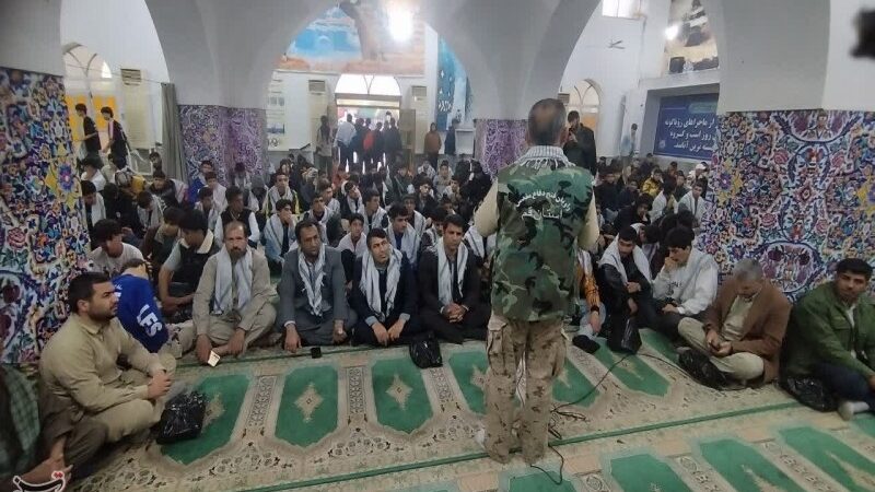 4400 دانش‌آموز کهگیلویه و بویراحمد به یادمان شهدای دفاع مقدس اعزام شدند؛ سفری پر از شور و افتخار