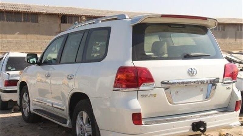 توقیف لندکروزر قاچاق ۲۰۰ میلیاردی در گناوه؛ پلیس بوشهر وارد عمل شد!