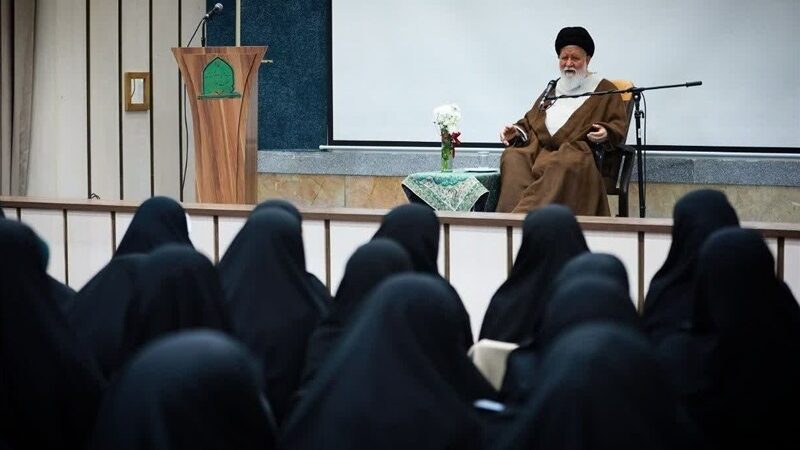 جهاد اجتماعی بانوان طلبه برای احیای جایگاه واقعی زن و حجاب در جامعه ایران