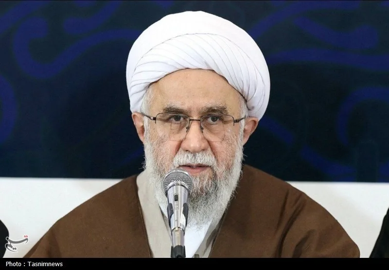 چرا بازخوانی شخصیت آیت‌الله یزدی(ره) امروز برای جامعه دینی حیاتی شده است؟