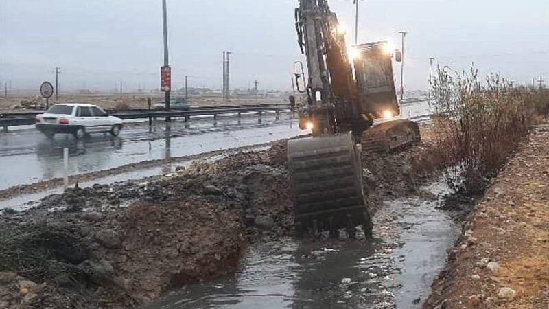 بازگشایی فوری جاده داریاب دورود پس از سیل‌گرفتگی؛ تردد به روال عادی برگشت!
