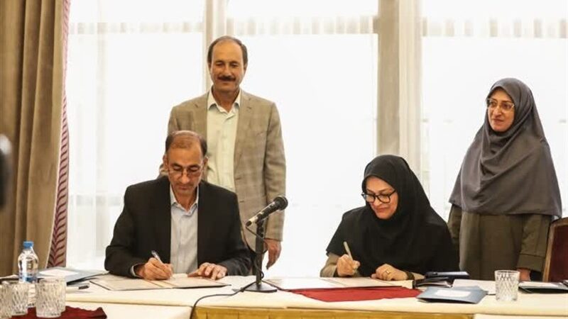 تفاهم‌نامه تاریخی محیط زیست فارس و یزد برای نجات زیستگاه‌های مشترک امضا شد