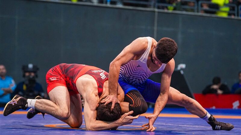 رقابت نفس‌گیر ۴۰۰ کشتی‌گیر برای صعود به تیم ملی در تبریز!