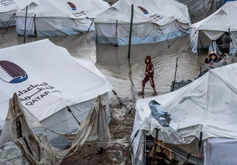 فاجعه انسانی در غزه؛ دولت فلسطین اسرائیل را مسئول مرگ 11 نفر در طوفان سهمگین می‌داند