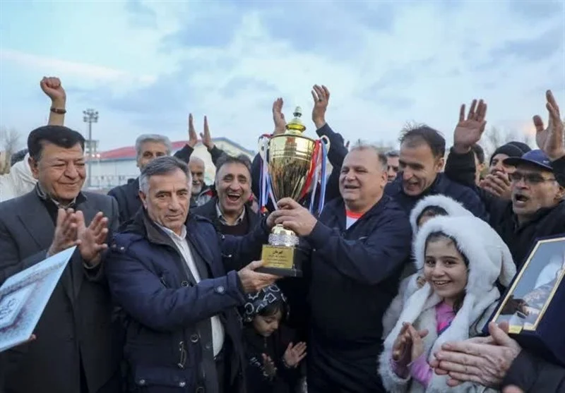 رقابت نفس‌گیر پیشکسوتان فوتبال اردبیل؛ قهرمان سرانجام مشخص شد!