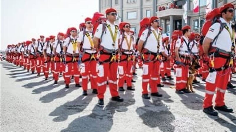 هلال‌احمر بوشهر در 15 عملیات حیاتی؛ نجات جان مردم از سیل و آب‌گرفتگی‌های شدید!