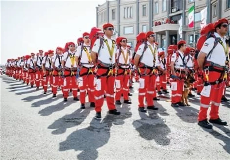 هلال‌احمر بوشهر در 15 عملیات حیاتی؛ نجات جان مردم از سیل و آب‌گرفتگی‌های شدید!