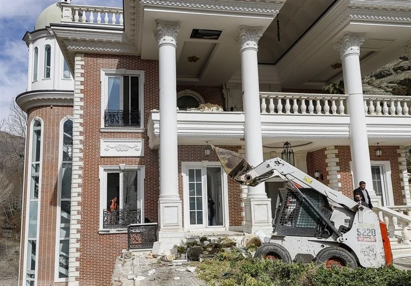 چرا تخریب ابر ویلاهای شخص ذی‌نفوذ به این سرعت پیش نمی‌رود؟