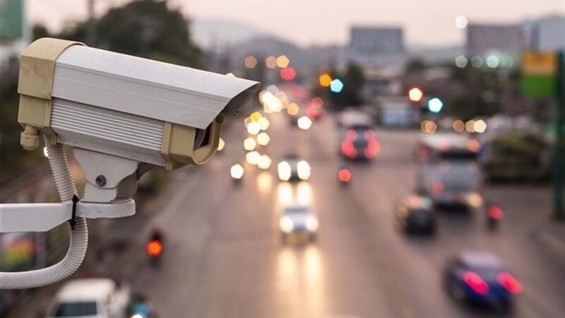 دستگاه قضا وارد ماجرای خاموشی دوربین‌های کنترل سرعت در قشم شد؛ هشدار جدی به پیمانکاران!