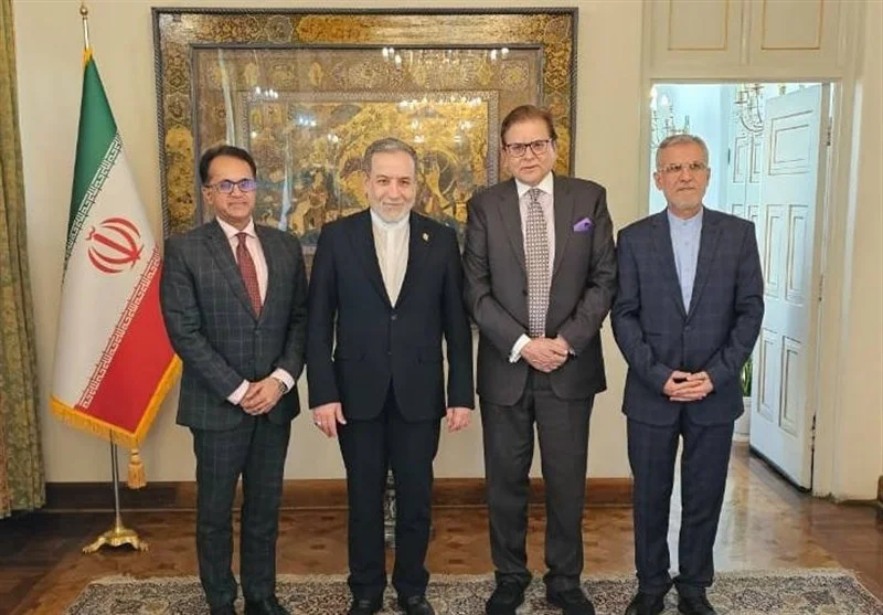 دیدار مهم نماینده ویژه پاکستان با عراقچی؛ تحولات تازه در روابط تهران-اسلام‌آباد