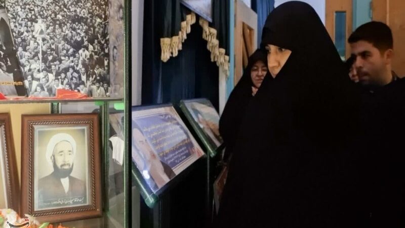 حضور تاثیرگذار فرزند سپهبد شهید سلامی در آستان امامزاده هلال بن علی(ع) با لحظاتی خاص + تصاویر