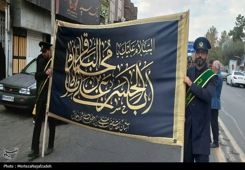 آیین چاووشی‌خوانی ویژه شهادت امامزاده علی بن باقر(ع) در کاشان با حضور عاشقان اهل بیت