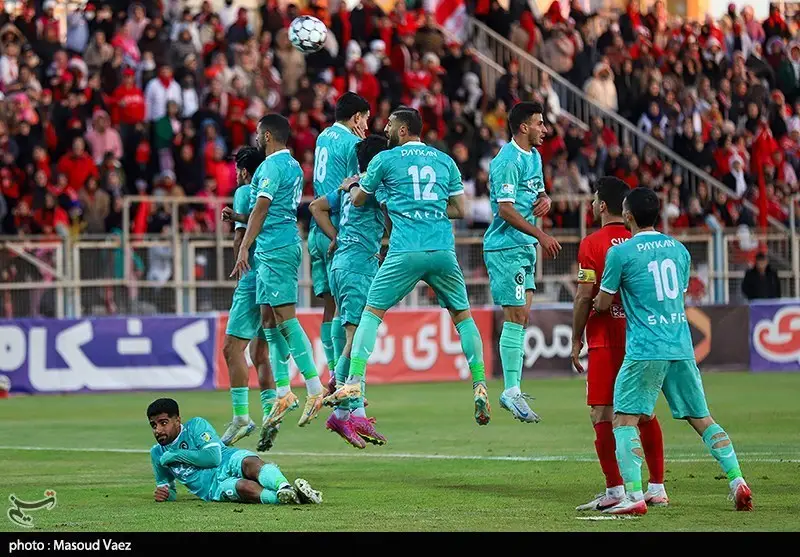 دیدار حساس نفت و گاز گچساران و پیکان به دلیل شرایط جوی به تعویق افتاد!