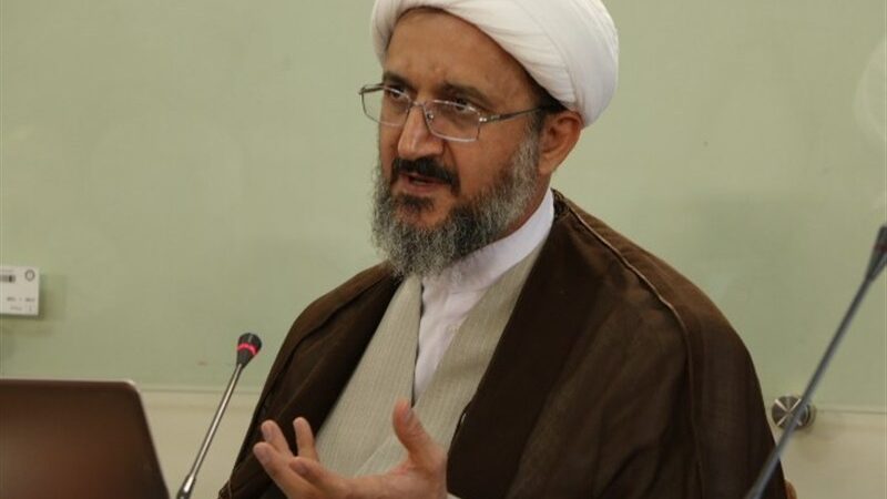 آیا واقعاً ایمان در جوامع اسلامی در حال افول است؟ بررسی تحلیل‌های جنجالی نویسندگان غربی