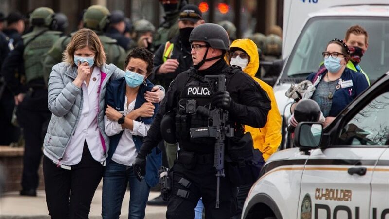 شیوع نگران‌کننده تیراندازی‌های جمعیتی در آمریکا؛ جان صدها نفر در خطر!