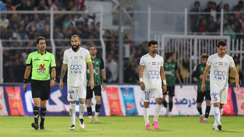 استقلال باز هم متوقف شد؛ سومین تساوی متوالی و عقب‌افتادن از کورس قهرمانی!