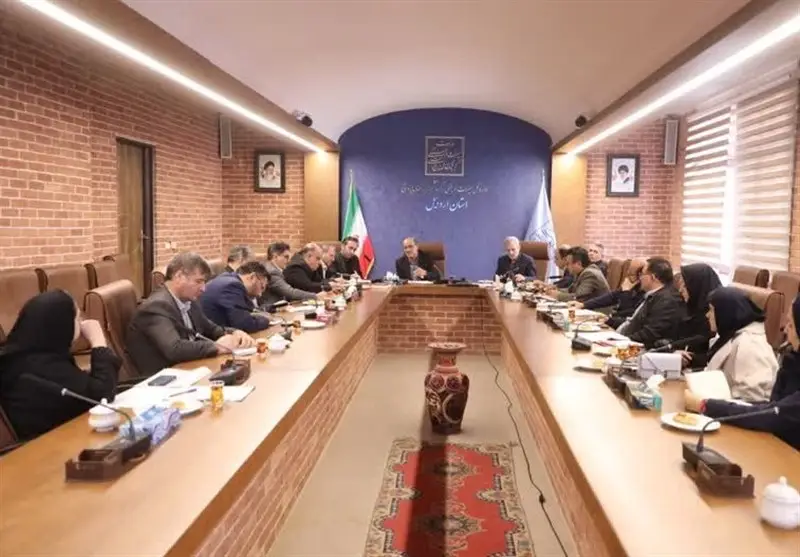 چرا شهرهای ملی گلیم عنبران و ورنی اصلاندوز باید در نمایشگاه تهران بدرخشند؟