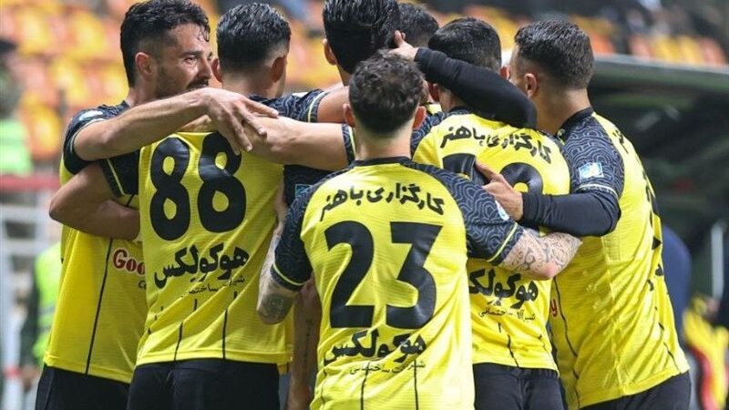 سپاهان با گل طلایی محمد عسکری، فولاد را شکست داد و به صدر جدول برگشت!