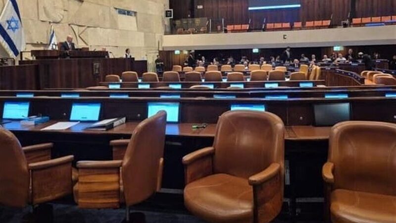 حمله تند اپوزیسیون به نمایش نتانیاهو در دادگاه؛ آبروی اسرائیل زیر سؤال رفت!