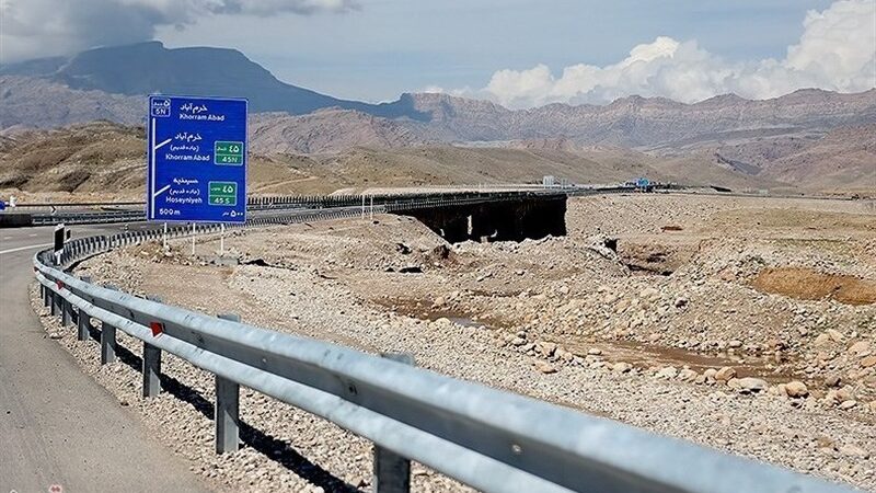 چرا دریافت عوارض ۳ آزادراه دوباره به حالت دستی برگشت؟ عقبگردی عجیب در مدیریت آزادراه‌ها