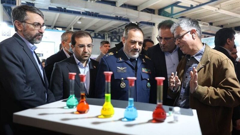 وزیر دفاع: ایران در فناوری‌های نوین یکه‌تاز است، نمایشگاه ایران‌ساخت را از نزدیک دیدم!