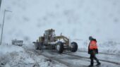 استقرار 35 اکیپ راهداری برای مقابله با برف سنگین در گردنه‌های گلستان