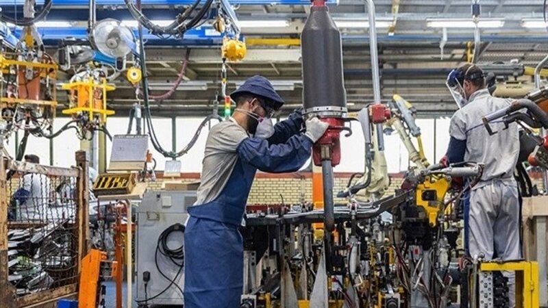 دانشگاهیان و نمایندگان مجلس بحران صنعت خودرو را زیر ذره‌بین بردند!